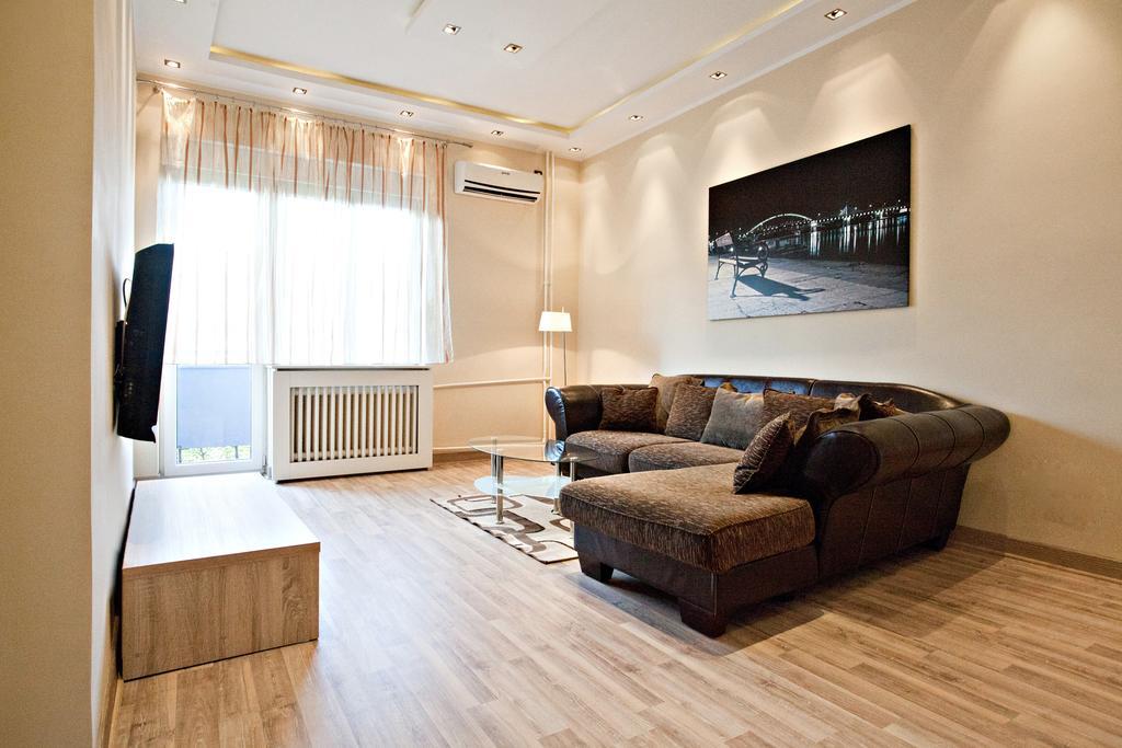 Feel Belgrade Bohemian Apartment Belgrado Exterior foto