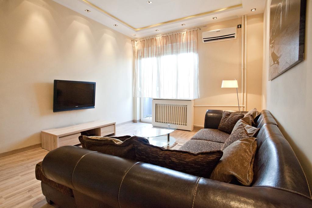 Feel Belgrade Bohemian Apartment Belgrado Exterior foto